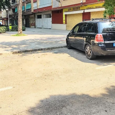 Luxury Sciences B * Valencia